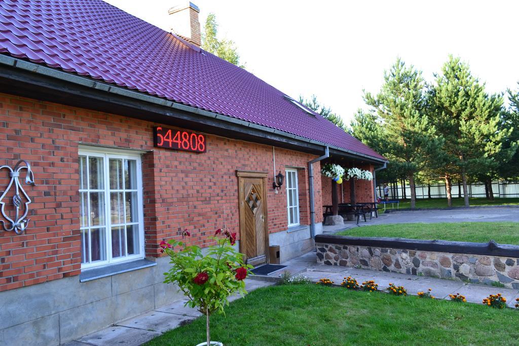 Motelis Aka Karsava Luaran gambar